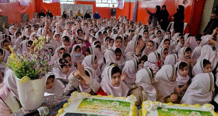 جشن نیمه شعبان در دبستان شاهد حضرت رقیه س صحنه برگزار شد