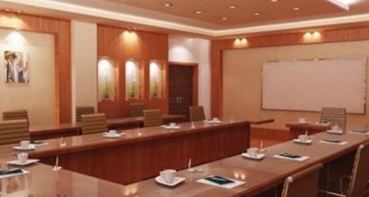 استاندار: برق ادارات پرمصرف کرمانشاه محدود می‌شود