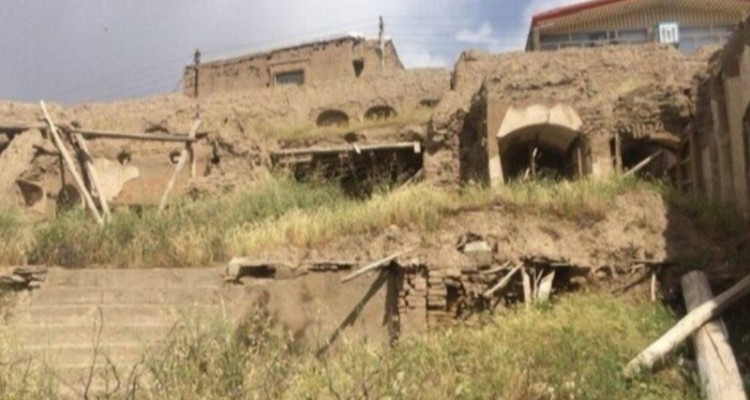 اوقاف برای مرمت خانه تاریخی«ساری اصلانی» پای کار نمی‌آید