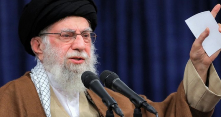 خالی کردن دل مردم جرم است/قضایای سوریه محصول اتاق فرمان مشترک آمریکا و رژیم صهیونیستی است