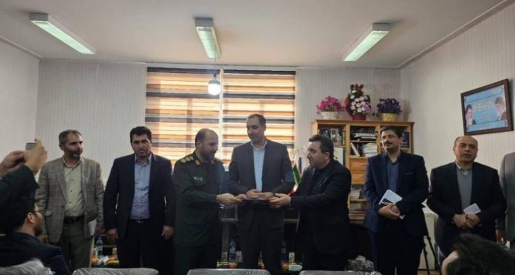 رئیس سازمان ثبت از دادگستری شهرستان صحنه بازدید کرد