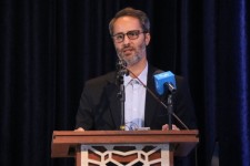 جشنواره استانی شعر فانوس با محوریت کتاب صعود چهل ساله در شهرستان صحنه برگزار می شود