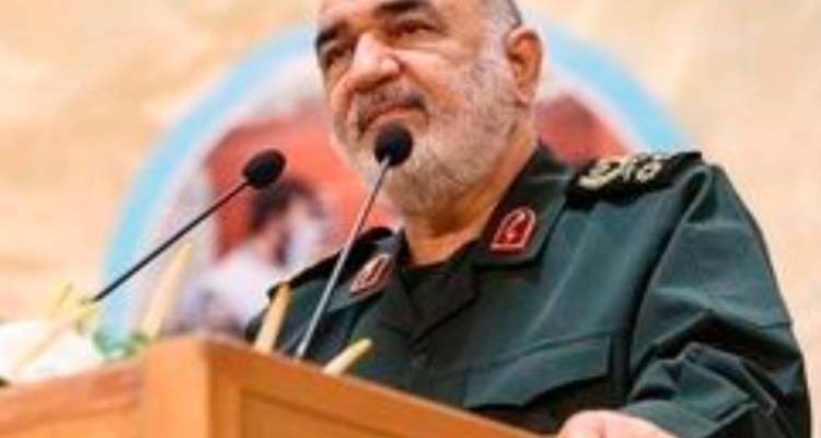 سرلشکر سلامی: عملیات وعده صادق ۳ در موقعیت و شرایط خود اتفاق می‌افتد