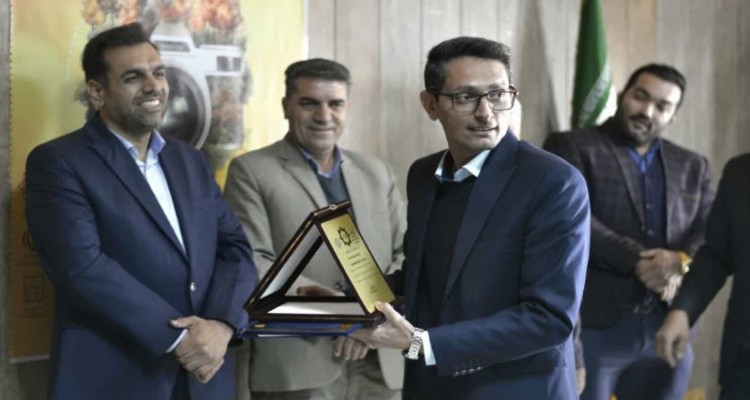 جشنواره عکس ردپای پاییز صحنه به ایستگاه آخر رسید