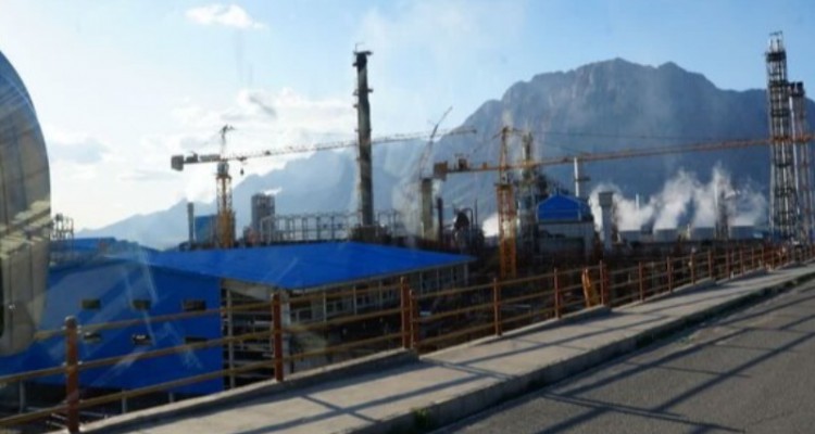 تلاش می‌کنیم فاز دوم پتروشیمی کرمانشاه تا پایان سال به بهره‌برداری برسد