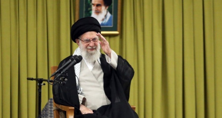 رهبر انقلاب: الگوی آمریکا برای منطقه شکست خورده است/استفاده از قدرت برای صلح، دروغ ترامپ