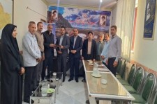 نیکوکار حامی کتابخانه‌های عمومی دینور تکریم شد