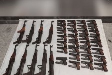 کشف ۴۰ قبضه سلاح جنگی توسط مرزبانان کرمانشاه