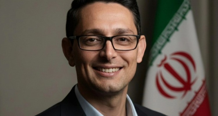 دکتر وحید موحدی راد رئیس مرکز خدمات روانشناختی امین دانشگاه آزاد اسلامی واحد صحنه