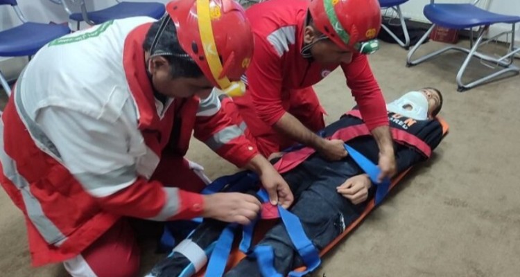 خانه هلال طلاب این مدرسه مبارکه، برترین کانون استان کرمانشاه است