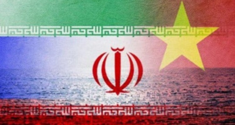 فایننشال‌تایمز تحلیل کرد؛ نگاه ایران به شرق در بحبوحه تقابل با آمریکا