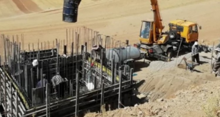 عملیات آبرسانی به ۱۸ روستای «صحنه» ۸۰ درصد پیشرفت فیزیکی دارد