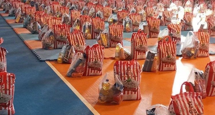 300 بسته معیشتی به مناسبت دهه فجر در صحنه توزیع شد