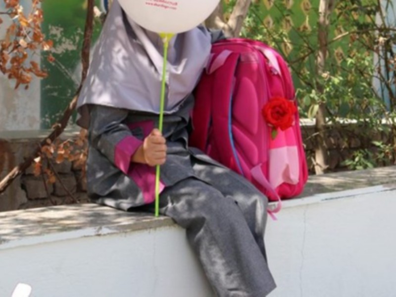 120 بسته‌ اهدایی لوازم‌التحریر، راهی منازل دانش‌آموزان تحت حمایت صحنه