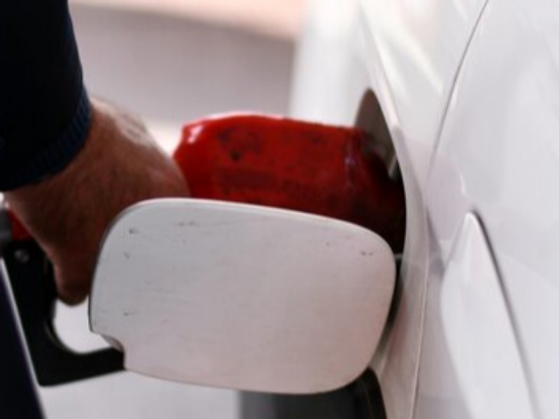 ۱۰۰ درصد جایگاههای سوخت کرمانشاه به مدار توزیع بنزین بازگشتند ۱۰۰ درصد جایگاههای سوخت کرمانشاه به مدار توزیع بنزین بازگشتند