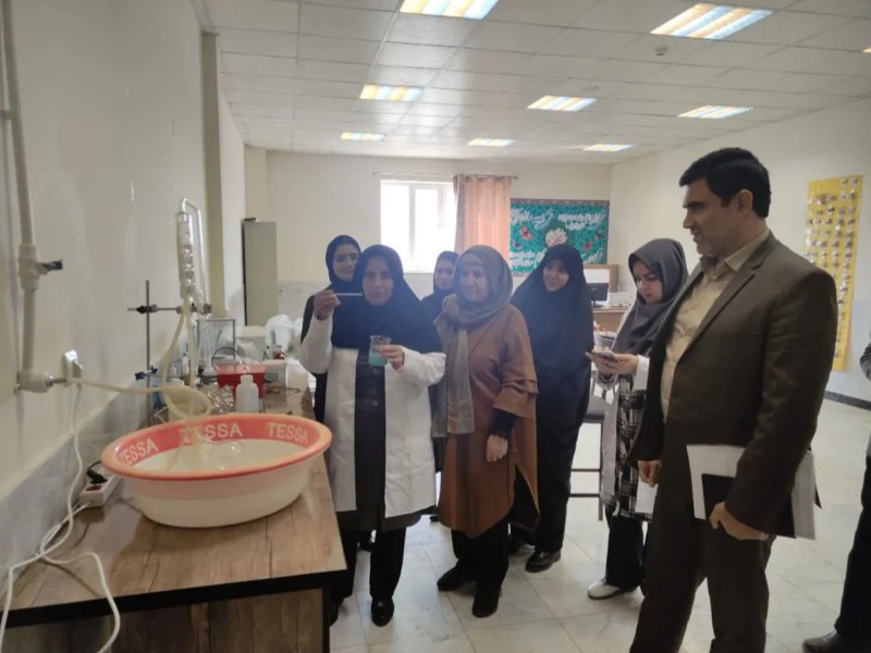 مرکز رشد شهید احمدی روشن صحنه یک ظرفیت حرفه ای برای محققان