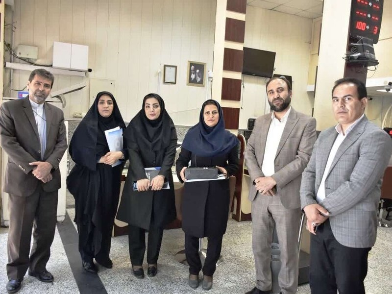 تقدیر از بانکهای خدمترسان به جامعه هدف بهزیستی صحنه تقدیر از بانکهای خدمترسان به جامعه هدف بهزیستی صحنه