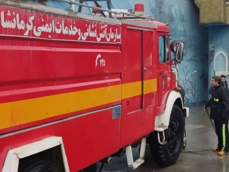 حریق سنگین فروشگاه لوازم ساختمانی در کرمانشاه مهار شد حریق سنگین فروشگاه لوازم ساختمانی در کرمانشاه مهار شد