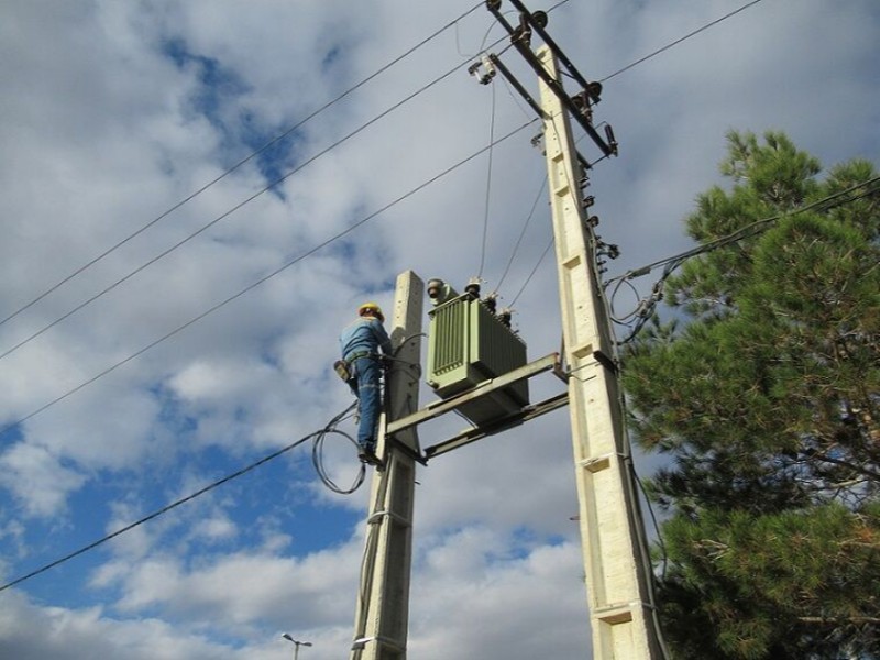 ۴۰ پروژه برقرسانی در استان کرمانشاه افتتاح و کلنگزنی شد ۴۰ پروژه برقرسانی در استان کرمانشاه افتتاح و کلنگزنی شد