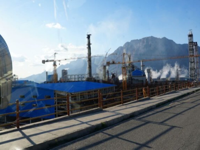 تلاش میکنیم فاز دوم پتروشیمی کرمانشاه تا پایان سال به بهرهبرداری برسد تلاش میکنیم فاز دوم پتروشیمی کرمانشاه تا پایان سال به بهرهبرداری برسد