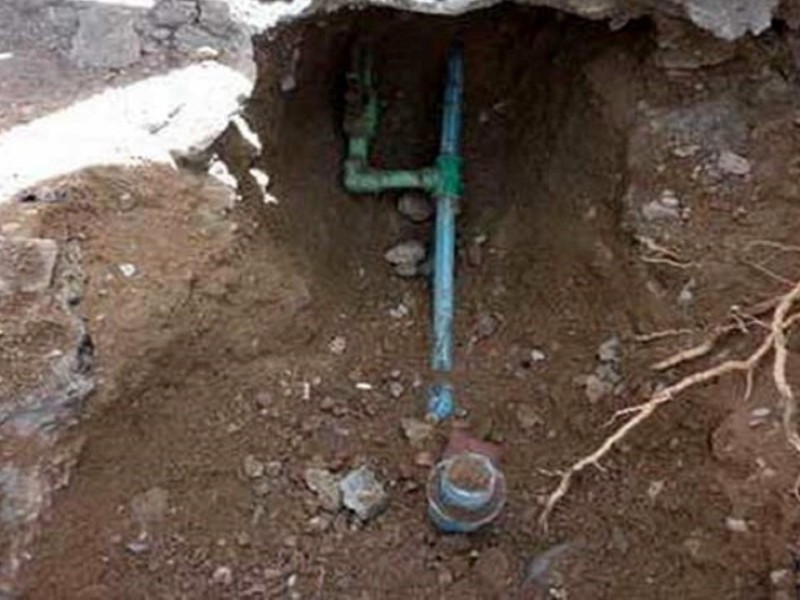 کشف و برخورد با ۲۱ انشعاب غیرمجاز آب شرب در شهرستان صحنه کشف و برخورد با ۲۱ انشعاب غیرمجاز آب شرب در شهرستان صحنه