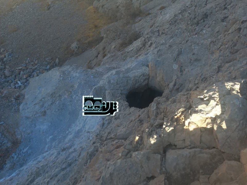 حفاران غیرمجاز در حوالی محوطه تاریخی «دره مَران» دستگیر شدند +عکس حفاران غیرمجاز در حوالی محوطه تاریخی «دره مَران» دستگیر شدند +عکس