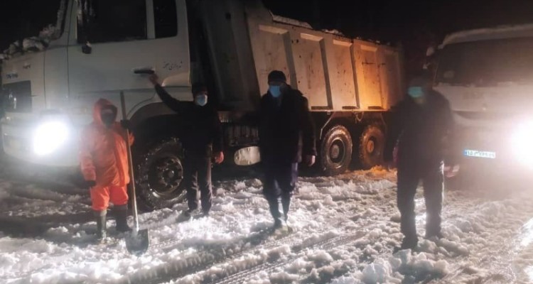 آمادگی ستاد بحران شهرداری صحنه جهت رفع هرگونه آبگرفتگی / آغاز برف روبی از ساعت ۳ بامداد