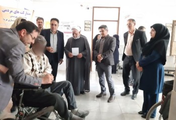 اهدای 8 ویلچر برقی به مددجویان بهزیستی در صحنه