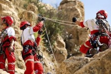 نجات ۴ نفر گرفتار در دیواره‌های چهارچشمه صحنه پس از ۳ ساعت عملیات