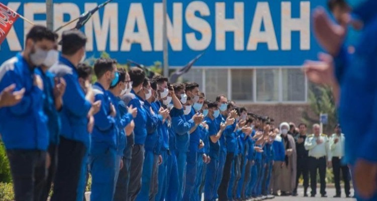 مراسم عزاداری باشکوه کارکنان ایران خودرو کرمانشاه در صحنه برگزار شد