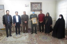 مسئولین با تعداد 58 خانواده ایثارگر شهرستان صحنه دیدار کردند