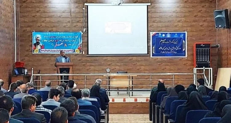صحنه بیش از ۷۶۰ معلم دارد / نقش ۶۰ درصدی بانوان در نظام تعلیم و تربیت