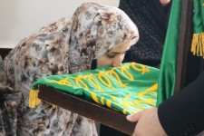 دیدار خدام امام رضا(ع) با خانواده شهدای صحنه