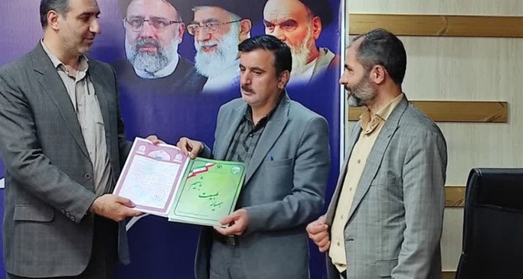 سند تک برگ برای ۱۱۰هزار هکتار از عرصه های منابع طبیعی شهرستان صحنه صادر شد