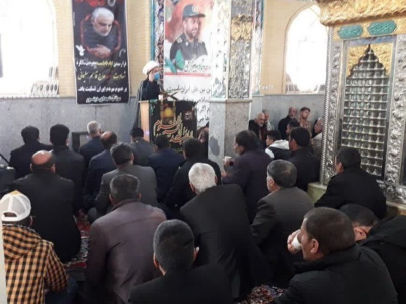 مراسم شهادت حضرت زهرا(س) در بخش دینورصحنه برگزار شد مراسم شهادت حضرت زهرا(س) در بخش دینورصحنه برگزار شد