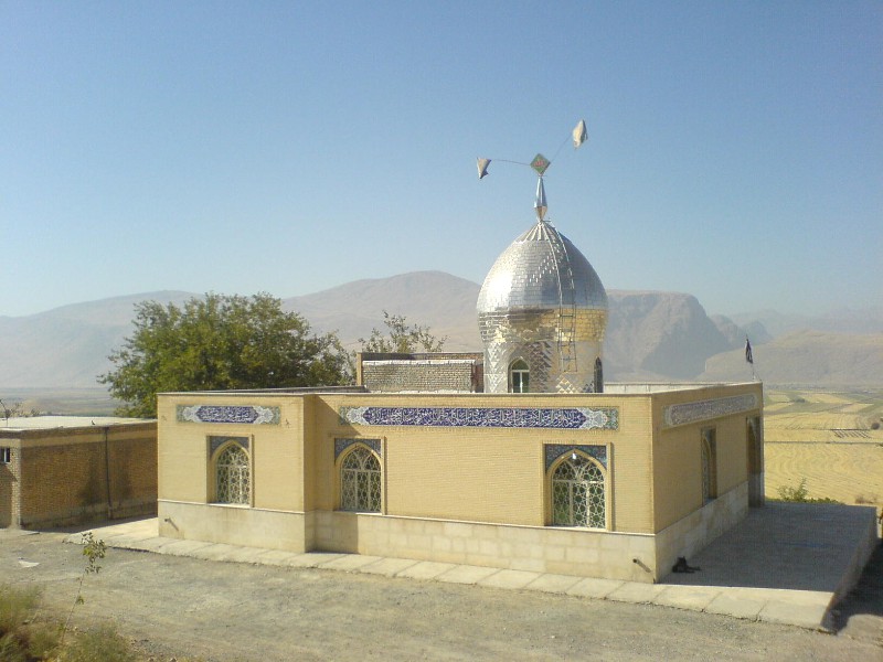امامزاده محمود شیرخان دینور کجاست امامزاده محمود شیرخان دینور کجاست
