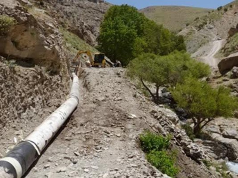 رفع تنش آبی مشترکین ساکن در شهرستان صحنه رفع تنش آبی مشترکین ساکن در شهرستان صحنه
